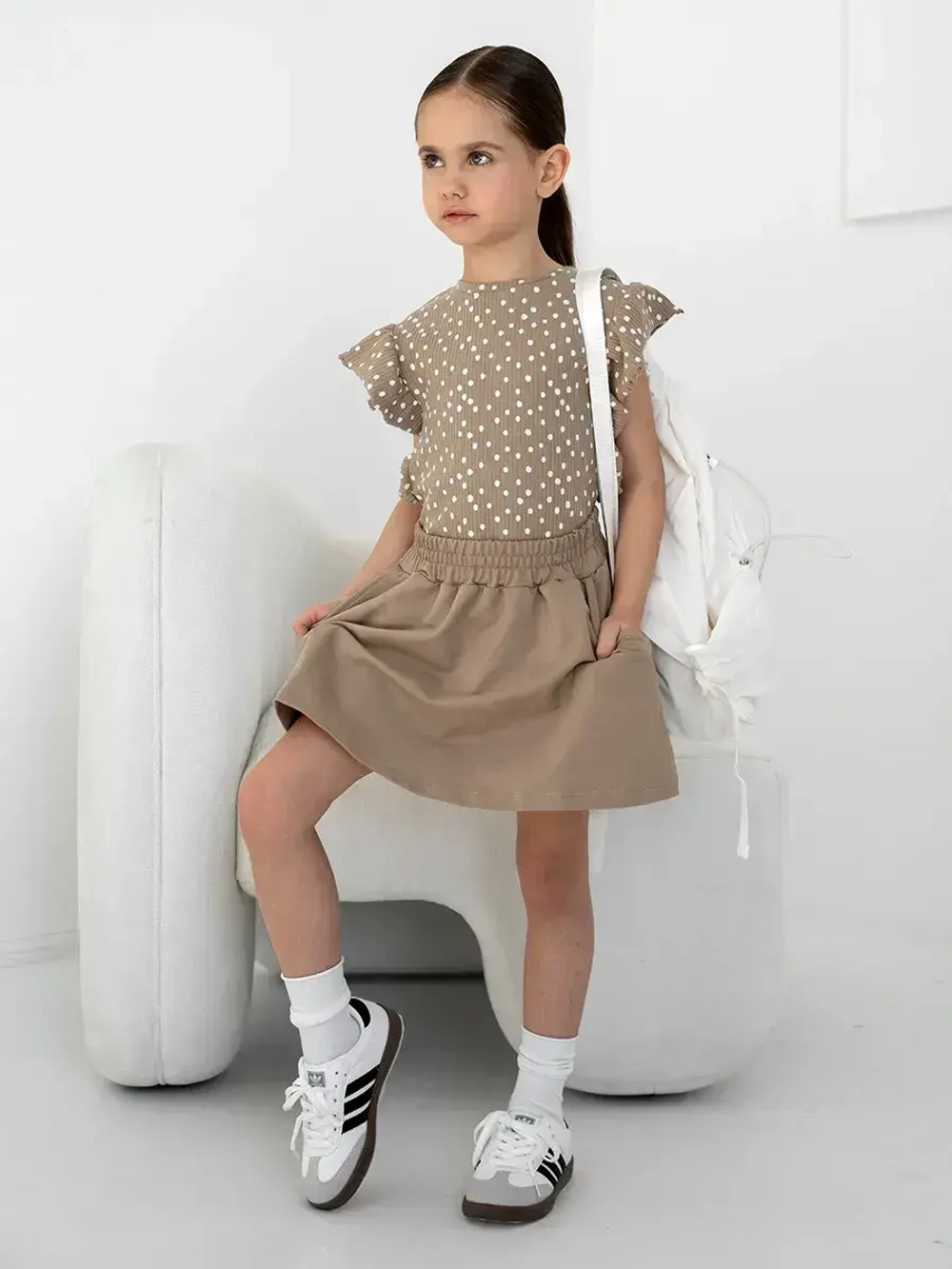 Костюм для девочки на лето с юбкой