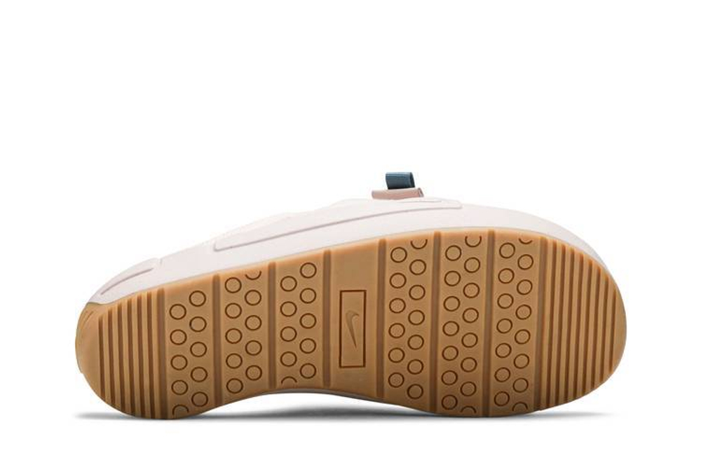 Кроссовки Nike Offline
