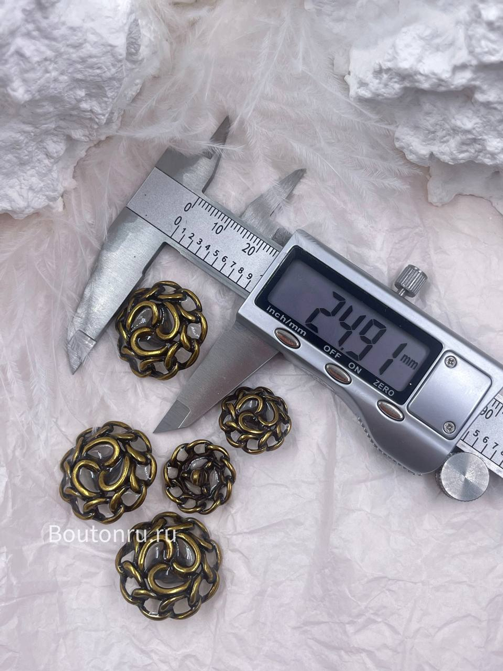 Пуговицы бронзовые плетеные с прозрачной эмалью