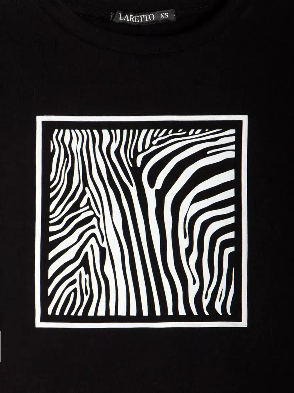 Черный лонгслив рукав три четверти