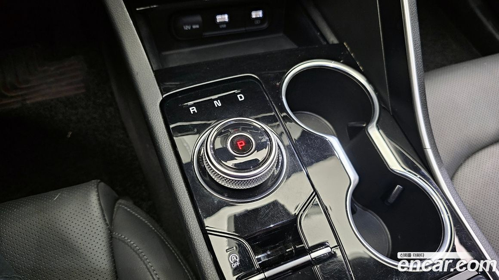 Kia K5 (Optima) 3 Generation 2.0 (09.2020)