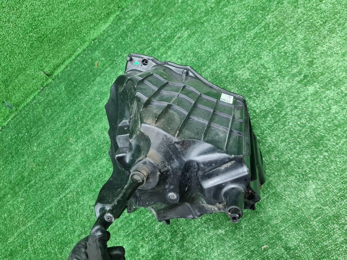 Корпус воздушного фильтра Audi Q5 2 80A (2017-н.в)