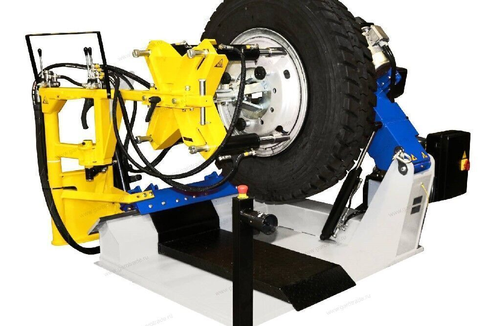 Грузовой шиномонтажный станок для спецколес грузовых автомобилей и спецтехники до 46 (58) дюймов S551 XL MP6 Giuliano