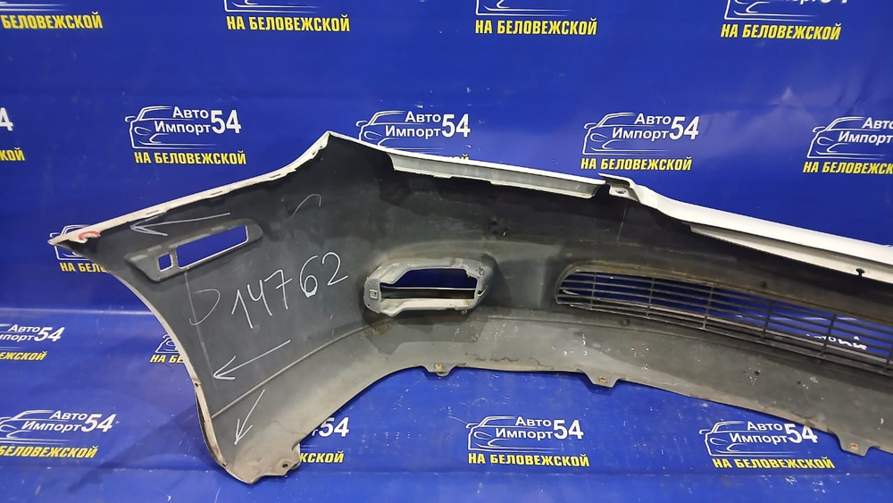 Бампер передний TOYOTA WINDOM 2001-2004