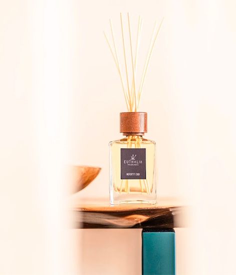 Nefertiti Oud, ароматический диффузор с палочками, Euthalia Fragrances