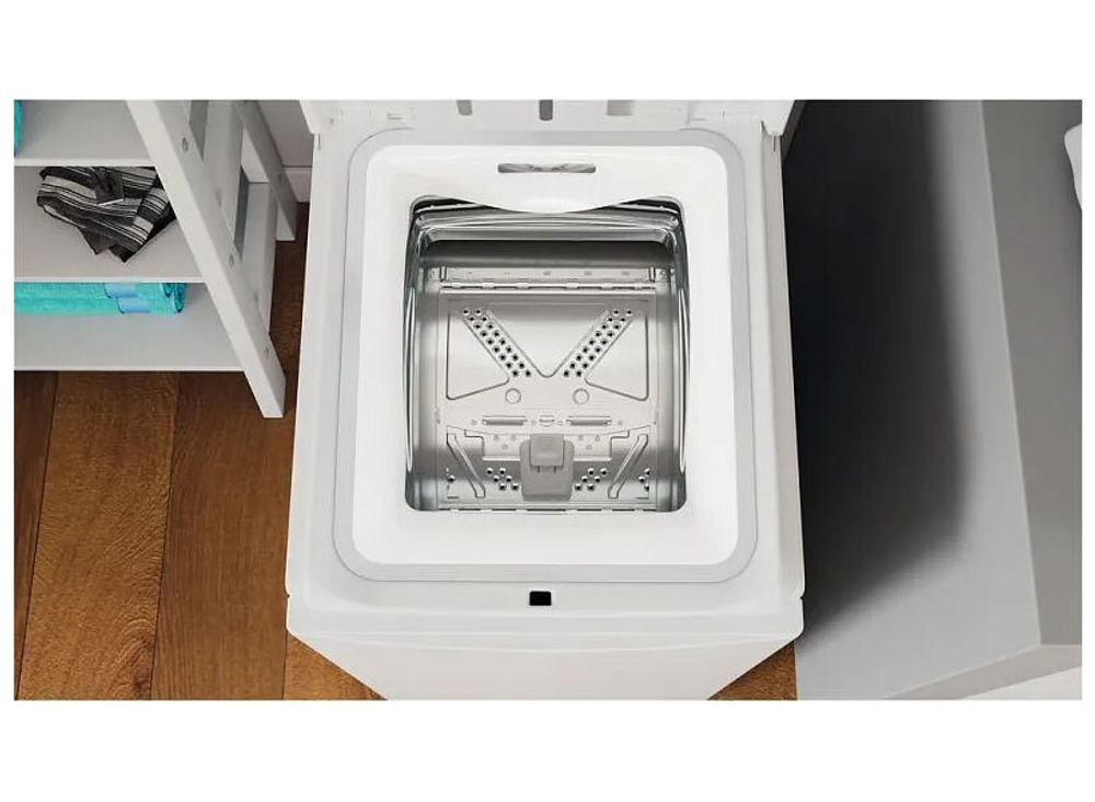Стиральная машина Indesit BTW S72200