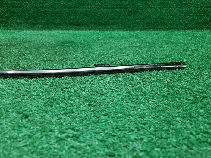 Молдинг переднего бампера правый Lixiang L9 22-нв