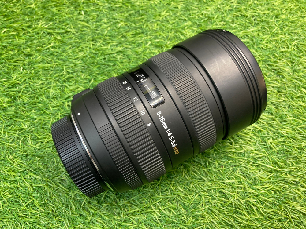Sigma AF 8-16mm 4.5-5.6 DC HSM Nikon F