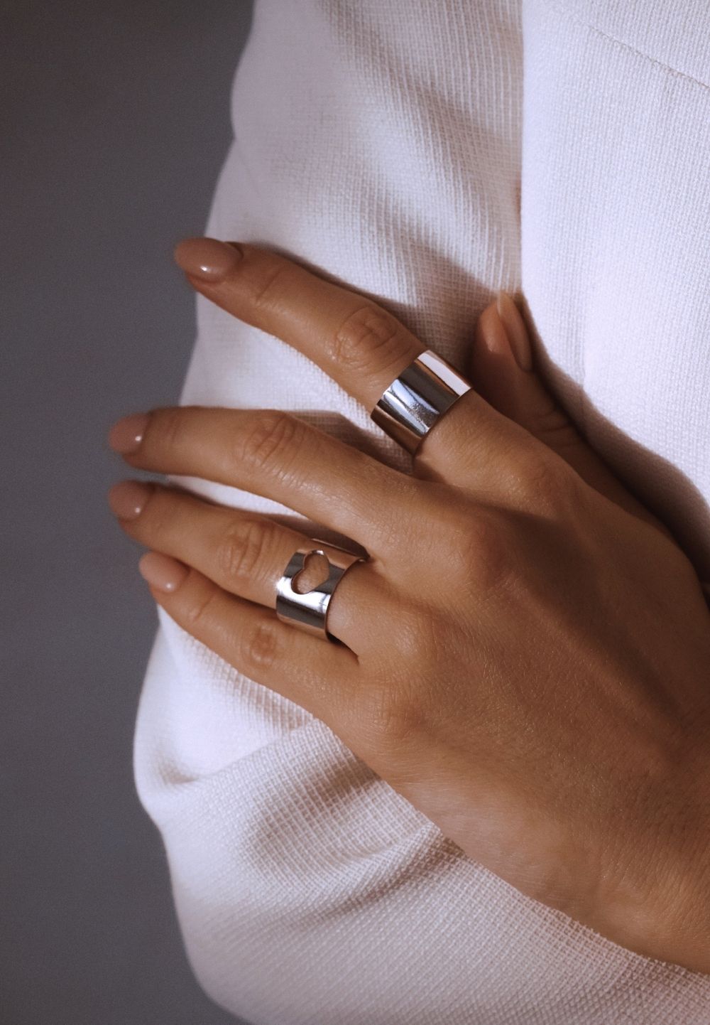 Кольцо широкое сердце 11 мм