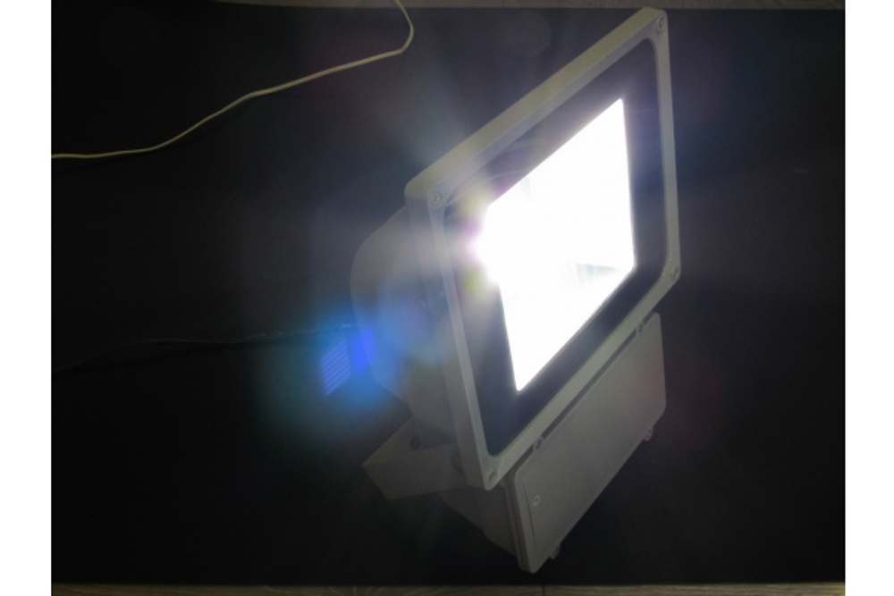 NEW TGC-70-FT-NA-6K LED прожектор белый,1LED-70W,220V