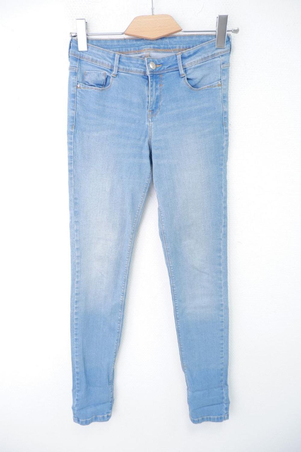 Джинсы узкие на 12-15 лет