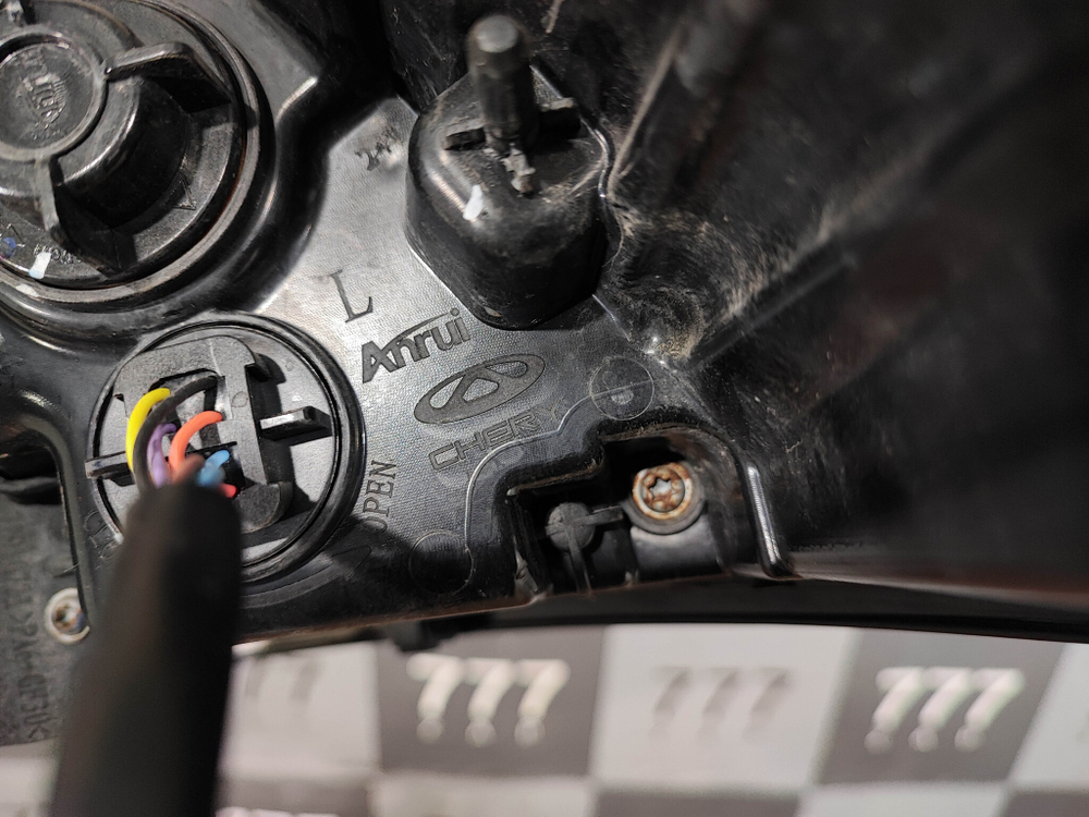 Фонарь задний левый Chery Tiggo 8 Pro Б/У Оригинал целый 605000236AA