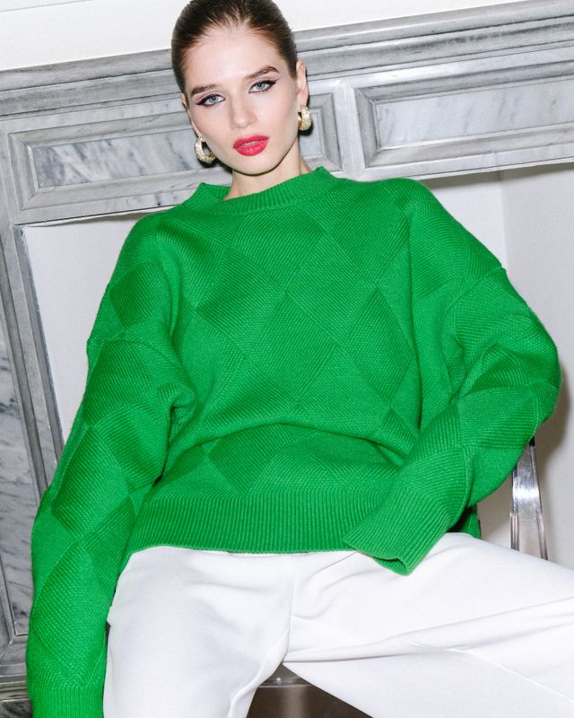 Свитер зеленый с ромбами