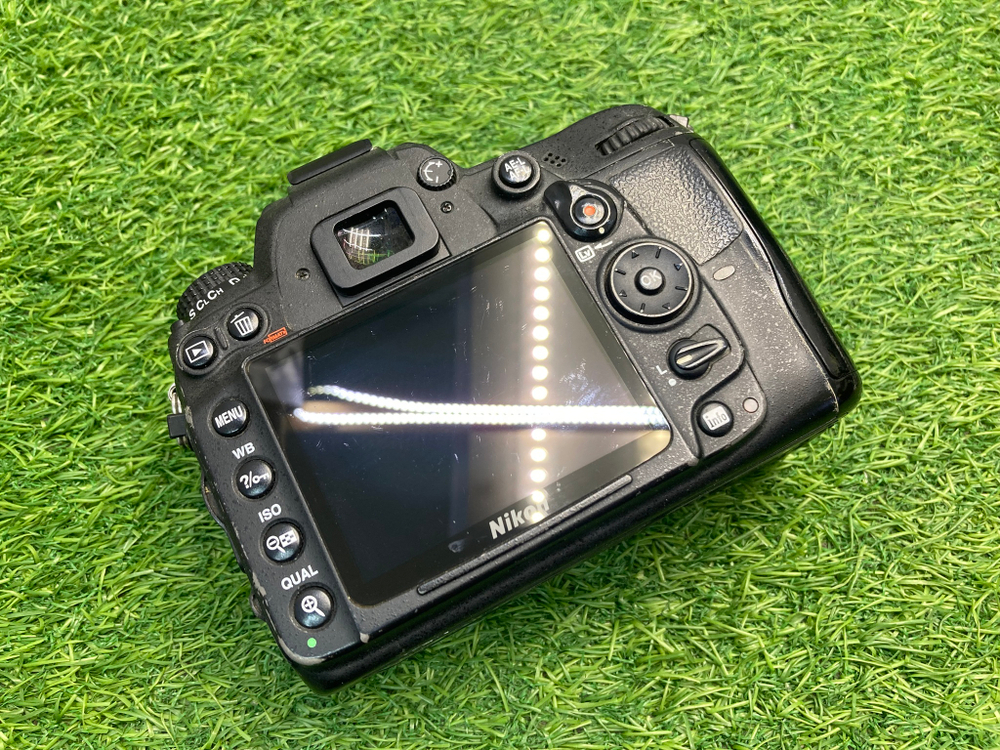 Nikon D7000 с дефектом