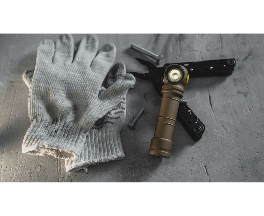 Фонарь Armytek Wizard C2 Pro Max Sand (F06701CS)