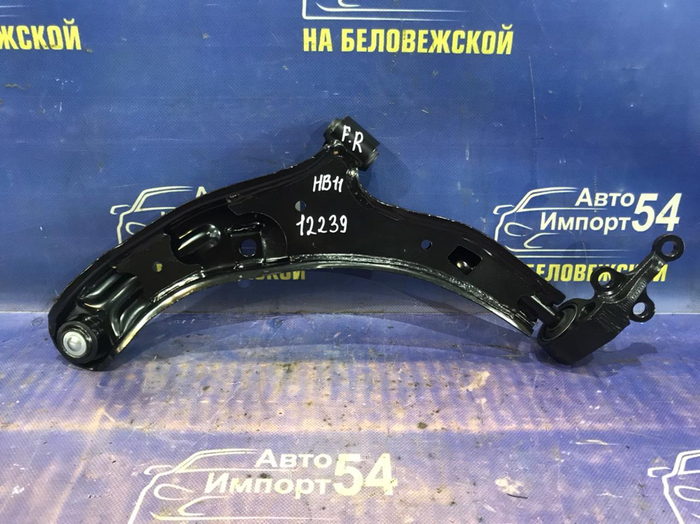 Рычаг передний правый NISSAN WINGROAD 1999-2003