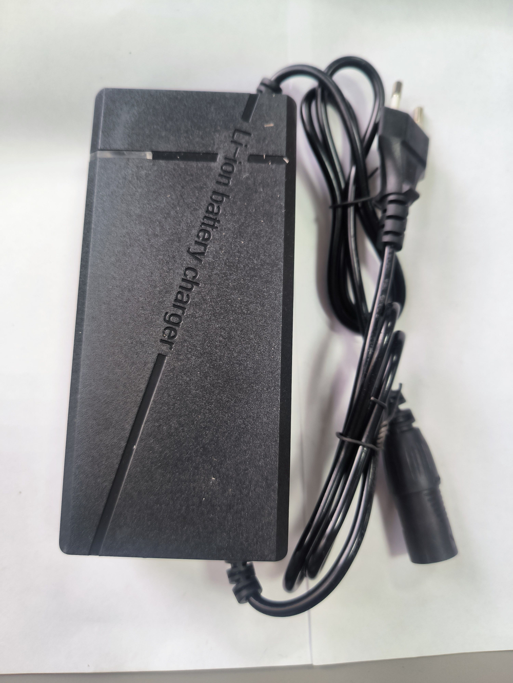 Зарядное устройство для Электровелосипеда 60v 3A 3pin