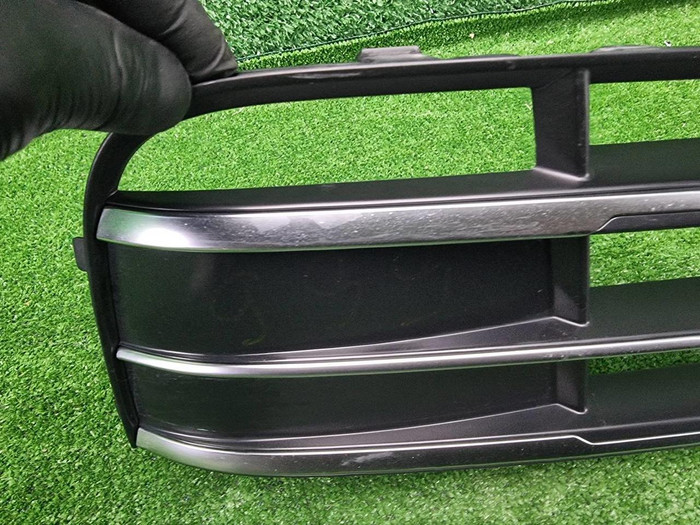 Решетка бампера правая Audi Q5 2 80A 17-20 S-line