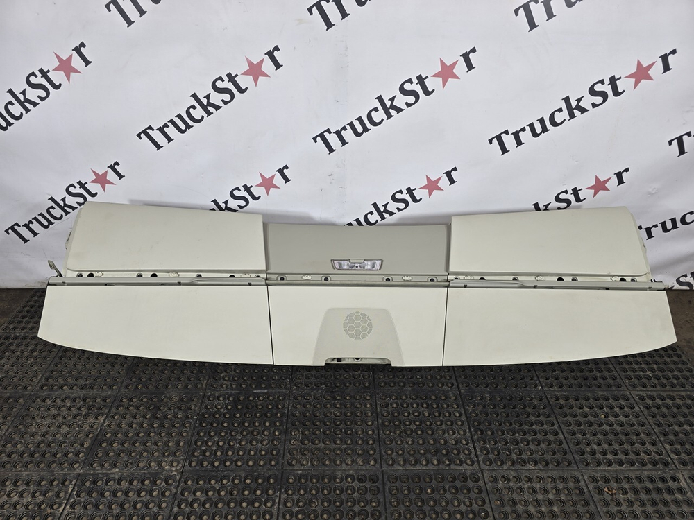 Консоль салона кабины верхняя