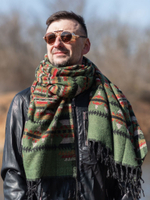 Шарф теплый с индейским орнаментом