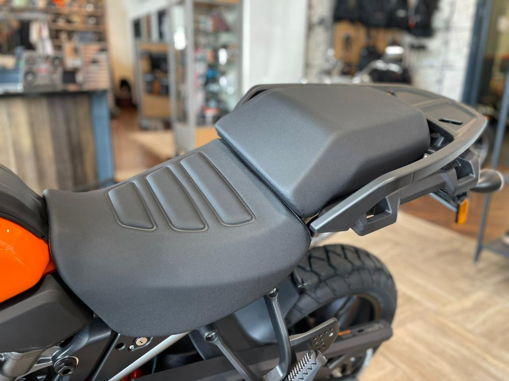 Pan America 1250 Special - Baja Orange / Stonewashed White Pearl