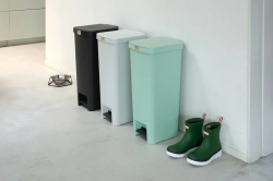 Brabantia Контейнер для мусора StepUp 40л Светло-серый