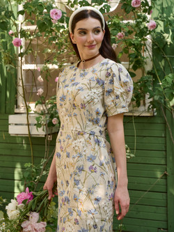 Платье миди с коротким рукавом