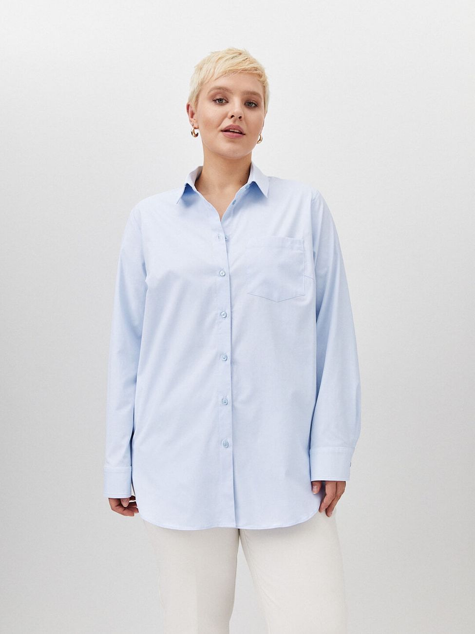 Рубашка удлиненная с карманом; светло-голубой