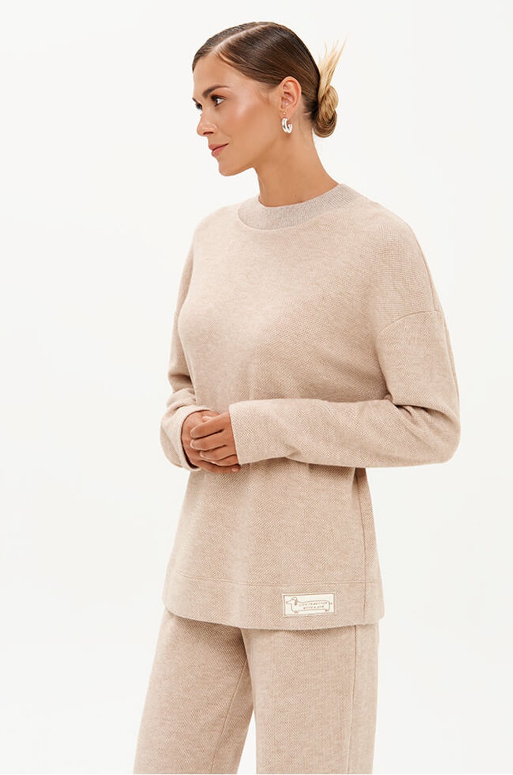 23411 Свитшот женский (бежевый)
