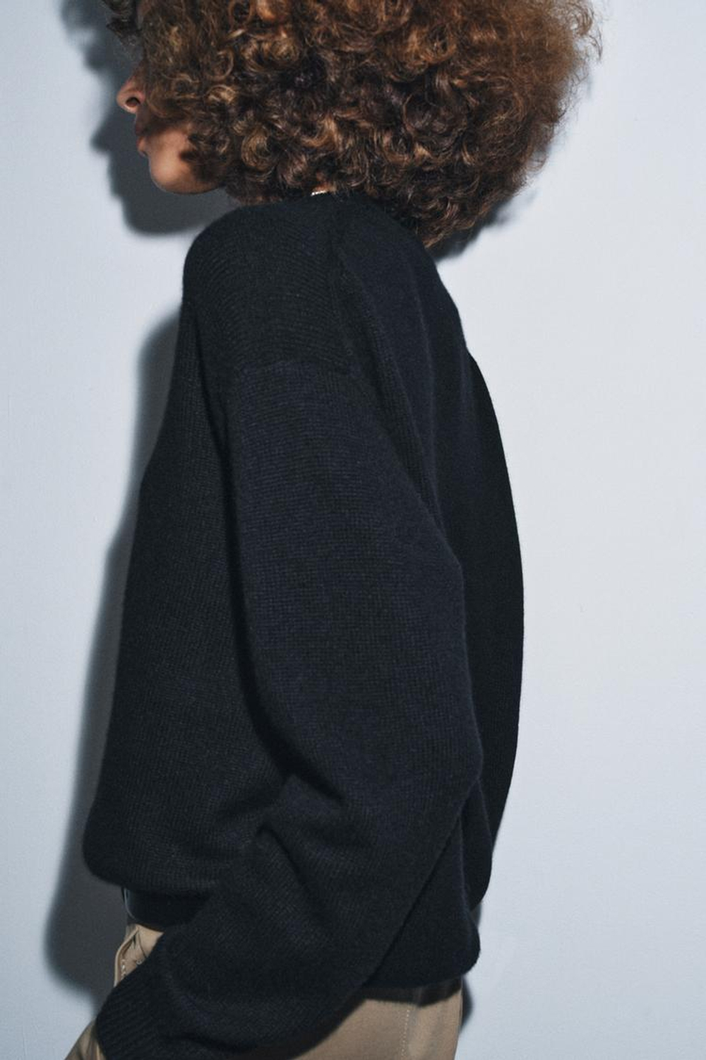 ZARA ДЖЕМПЕР ИЗ 100% КАШЕМИРА С ДЛИННЫМИ РУКАВАМИ, ЧЕРНЫЙ