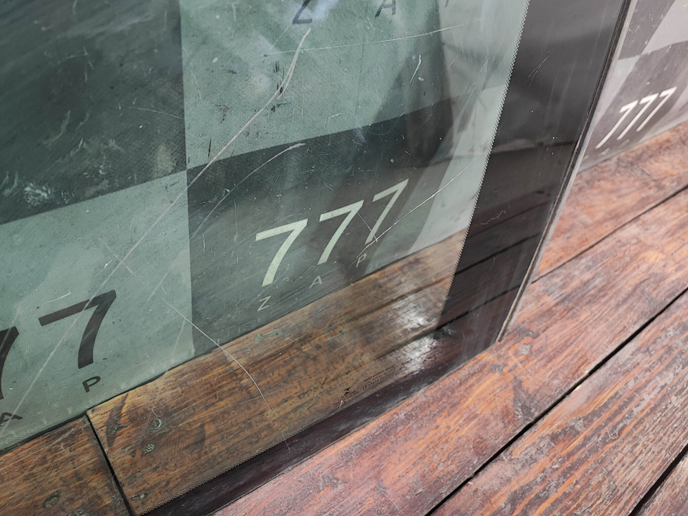 Стекло багажника правое Citroen C4 Grand Picasso 2 13-18 Б/У Оригинал 9676908380