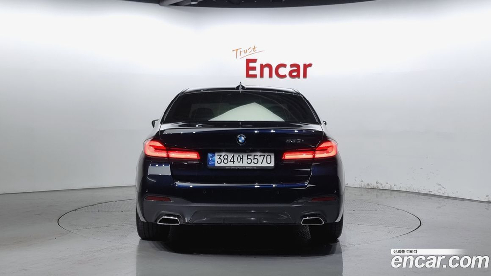 BMW 5 Series (G30) 530i M Sports (07.2021)