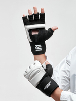 Перчатки для тхэквондо Tomorrow Star Vortex черно-белые