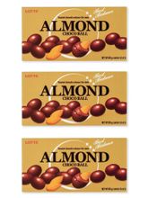 Миндаль в шоколаде Lotte Almond choco balls 46 г, 3 шт