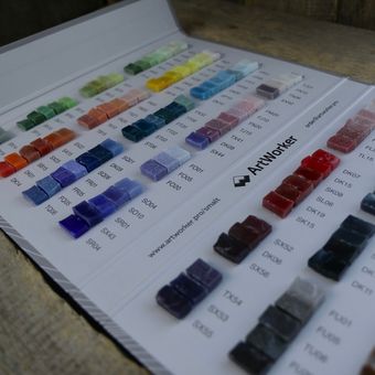 Коллекция вне палитры