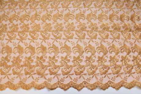 Вышивка на сетке золотая