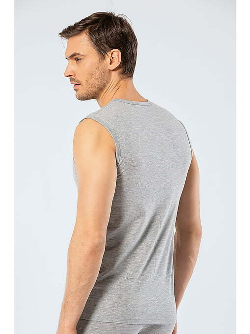 Футболка мужская с V-образным вырезом без рукавов серый меланж