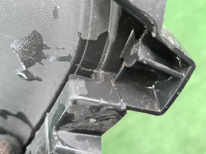 Решетка перед. бампера VW Touareg 3 (18-23) R-line