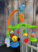 0333345/Музыкальная карусель "Забавные животные",заводная.,русская озвучка, в/к 49*9*34см/54