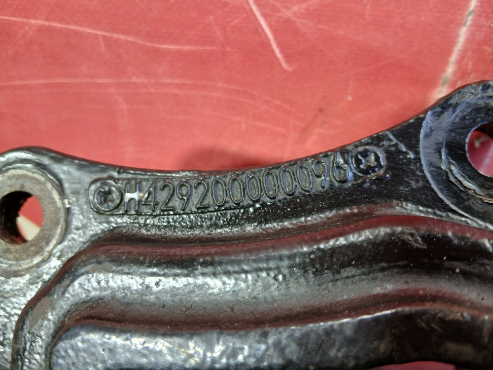 Кронштейн передней рессоры правый 2023г