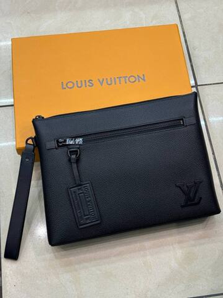 Клатч Louis Vuitton