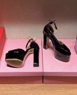 Босоножки Tan-Go Valentino