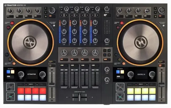 Native Instruments Traktor Kontrol S4 MK3