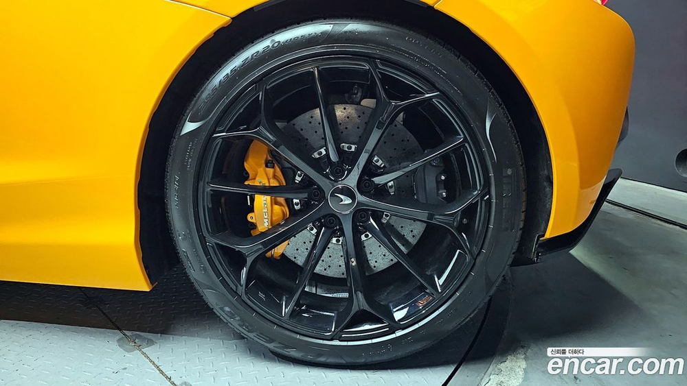 McLaren 아투라 3.0 Coupe (12.2023)
