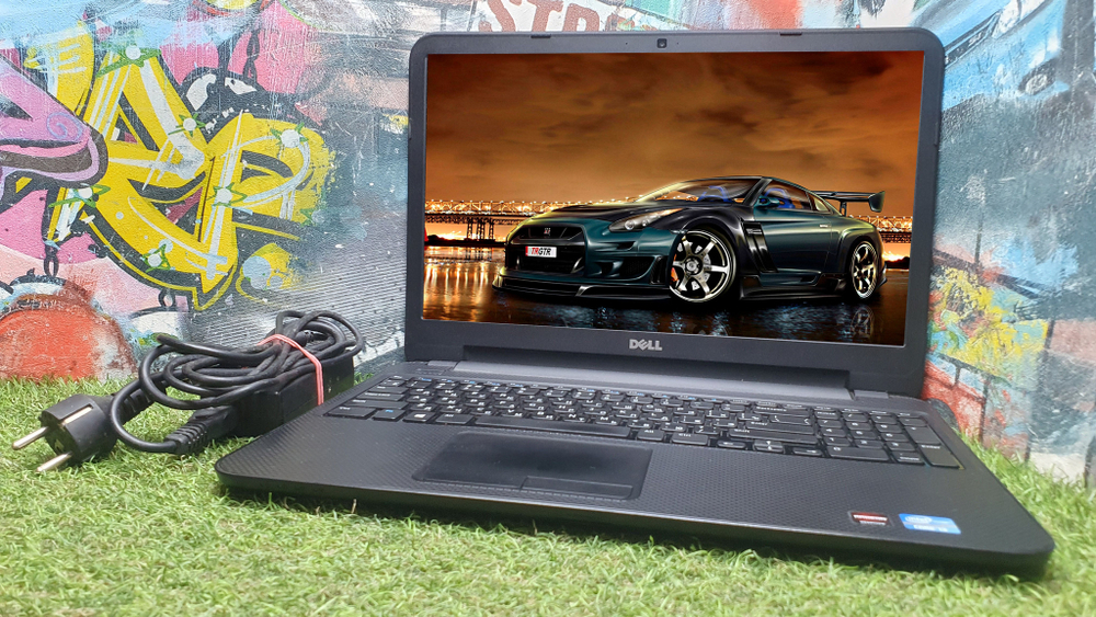 Ноутбук DELL i3/4Gb