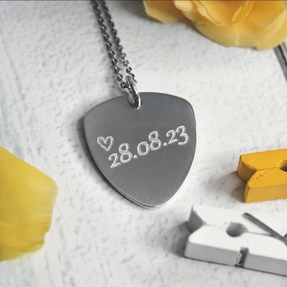 Серебряный медиатор с гравировкой на заказ