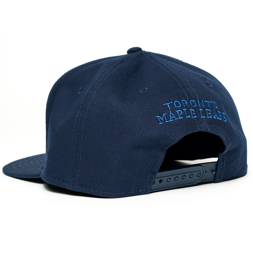 Бейсболка NHL Toronto Maple Leafs Snapback