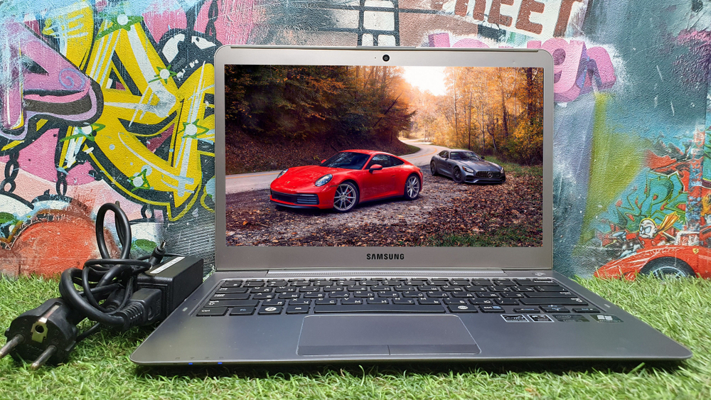 Ультрабук Samsung i5/4Gb