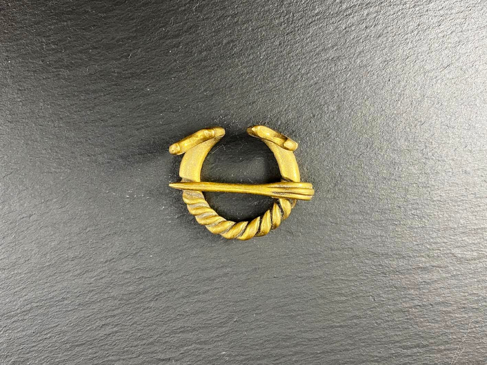 Фибула. Новгород 13-14 в.