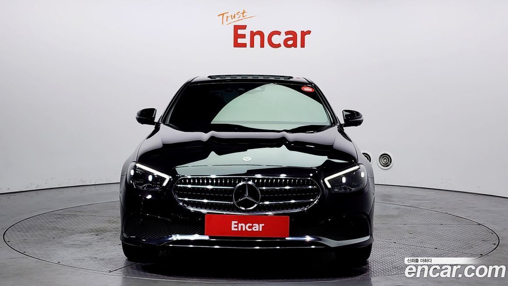 Mercedes-Benz E-Class W213 E350 4MATIC Avangarde (05.2022)